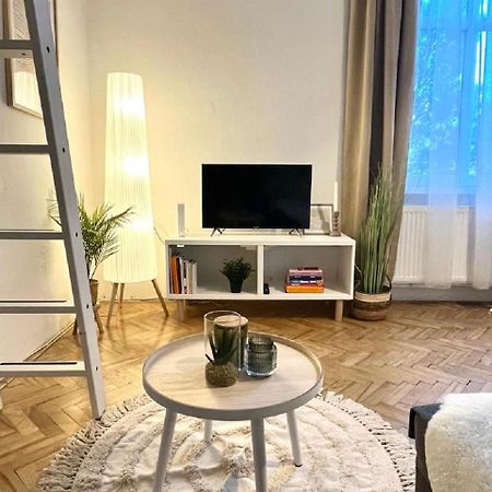 Apartment Cecil - Old Town Μπρατισλάβα Εξωτερικό φωτογραφία