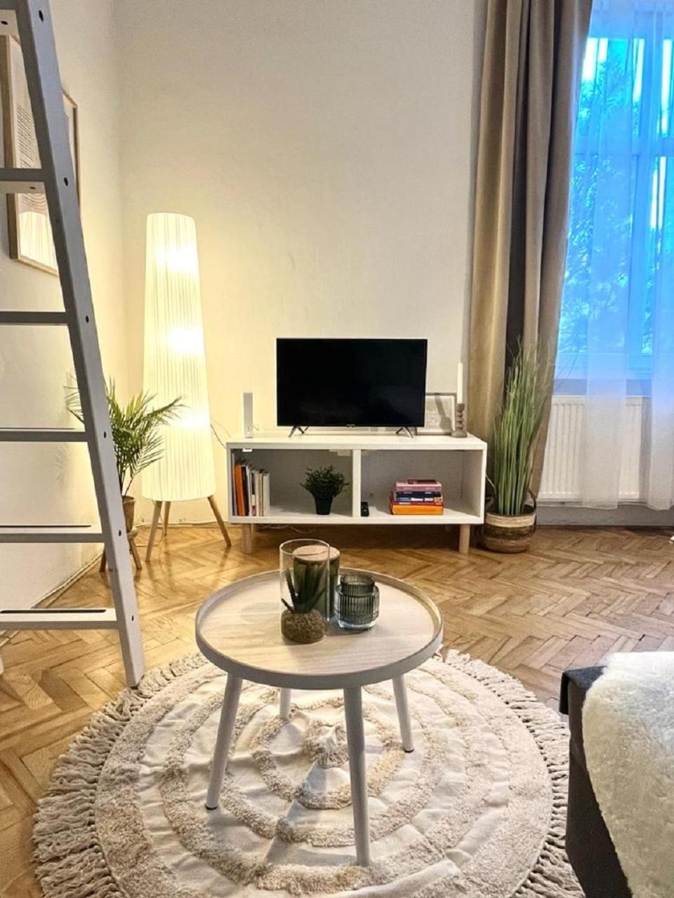Apartment Cecil - Old Town Μπρατισλάβα Εξωτερικό φωτογραφία